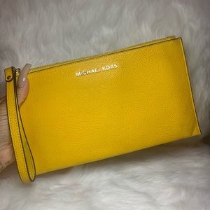 Michael Kors Wristlet Purse